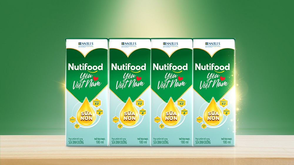 “Nutifood yêu Việt Nam” chia sẻ khó khăn với mẹ Việt đảm bảo đủ sữa cho con mùa dịch